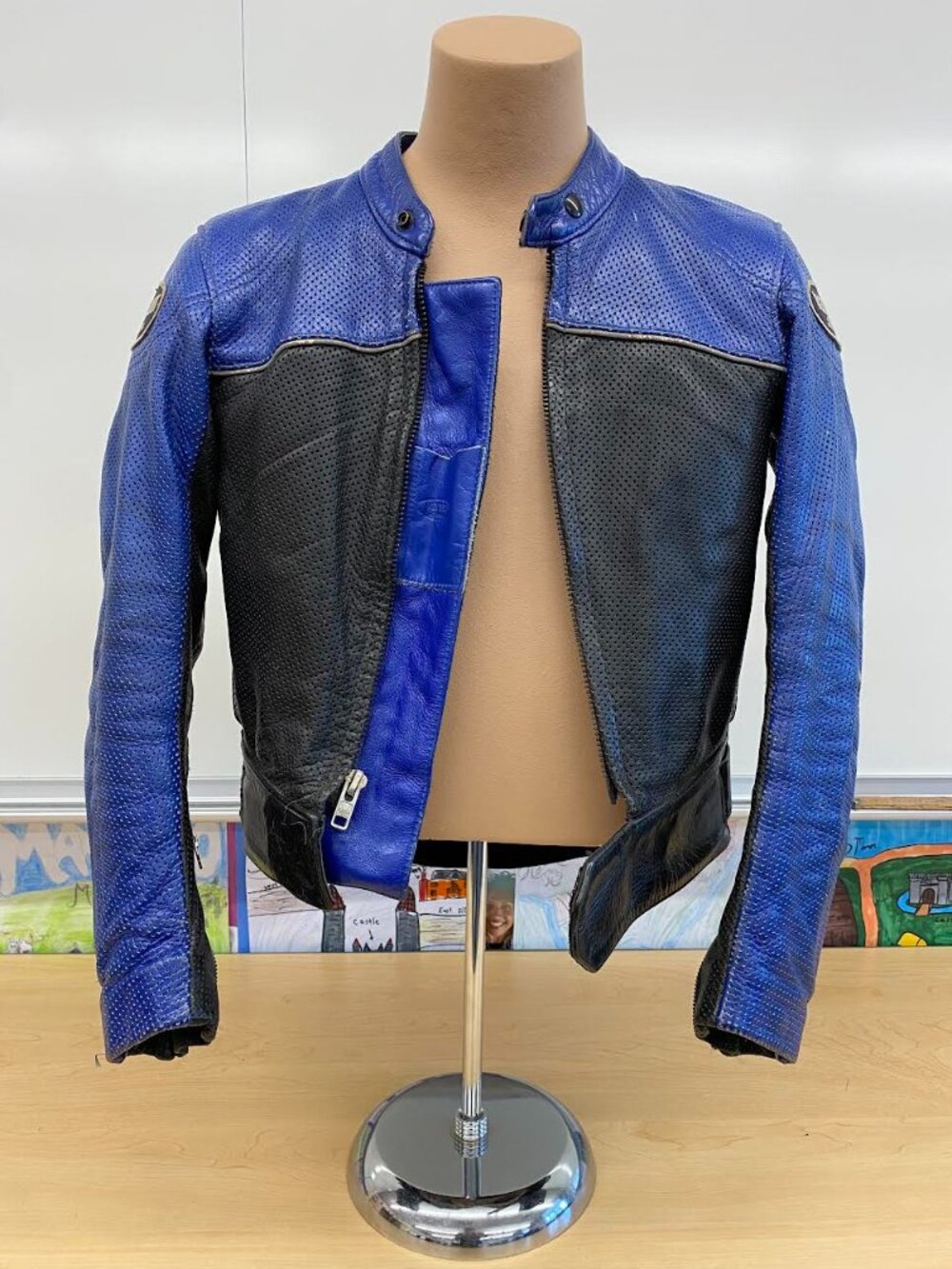 Vanson Hurricane MK2 Sportrider Motorcycle Perforated Leather Jacket, Size 36